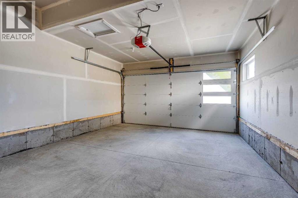 386 Heritage Boulevard, Cochrane, Alberta  T4C 3K8 - Photo 8 - A2333117