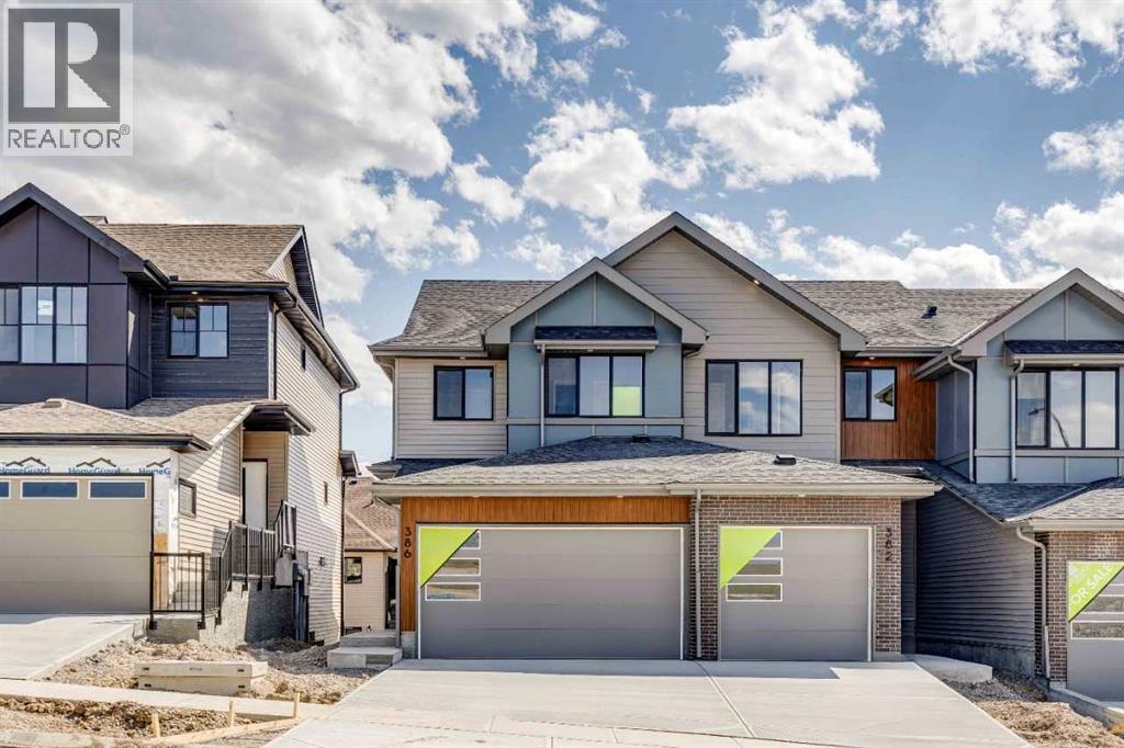 386 Heritage Boulevard, Cochrane, Alberta  T4C 3K8 - Photo 2 - A2333117