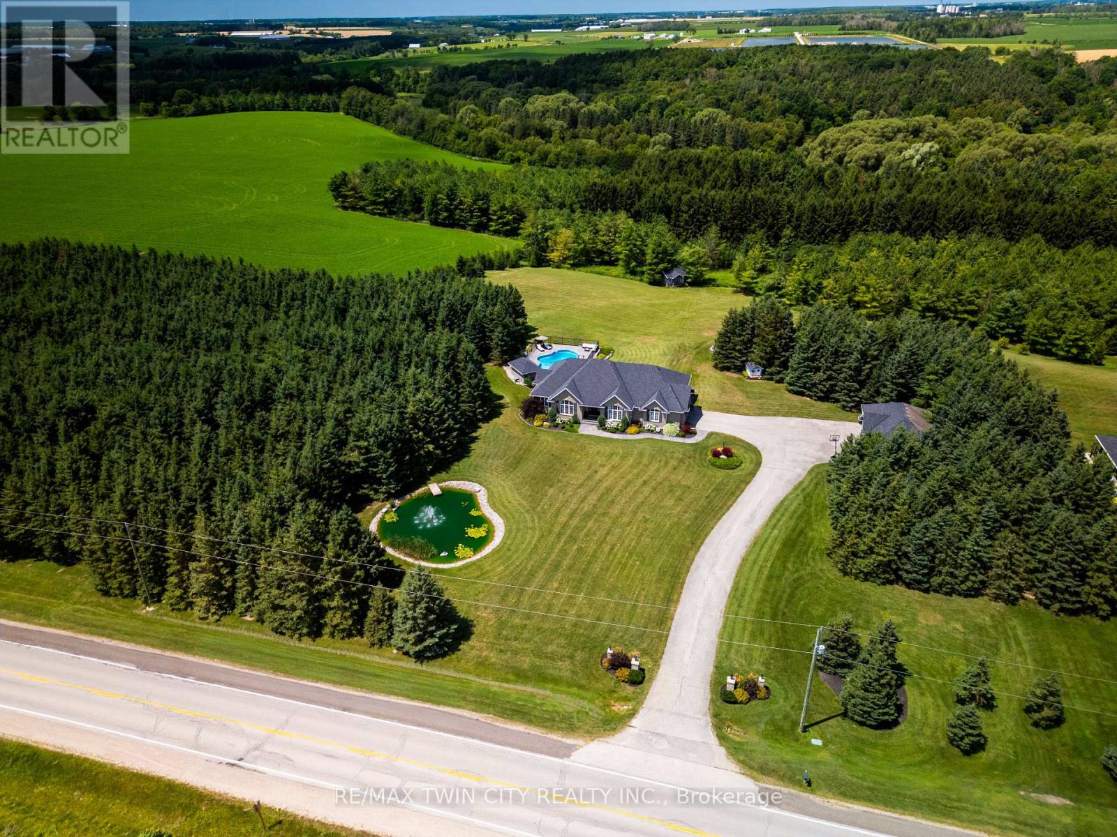 7118 Wellington Rd 11 Road, Mapleton, Ontario  N0G 1P0 - Photo 2 - X13622366