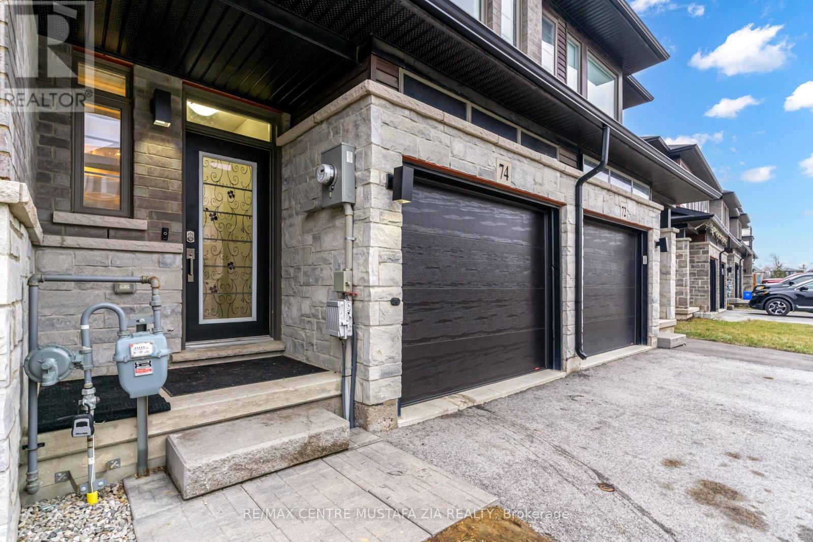 74 Soho Street, Hamilton, Ontario  L8J 0L4 - Photo 4 - X13622370