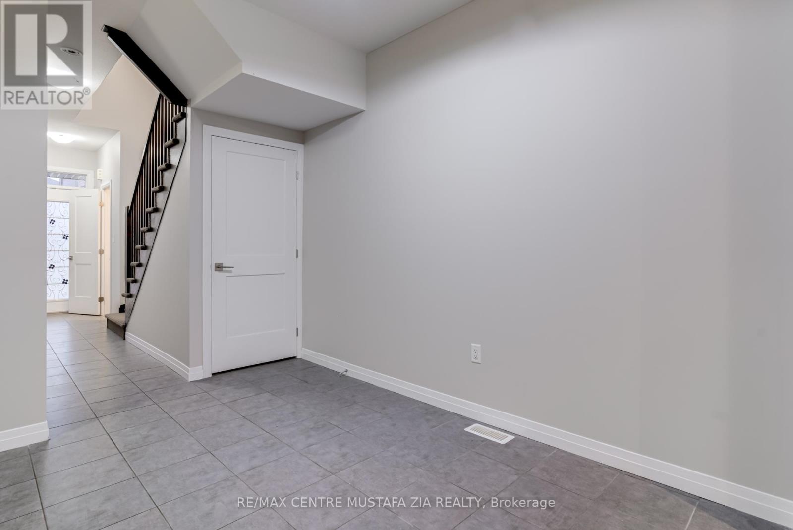74 Soho Street, Hamilton, Ontario  L8J 0L4 - Photo 7 - X13622370
