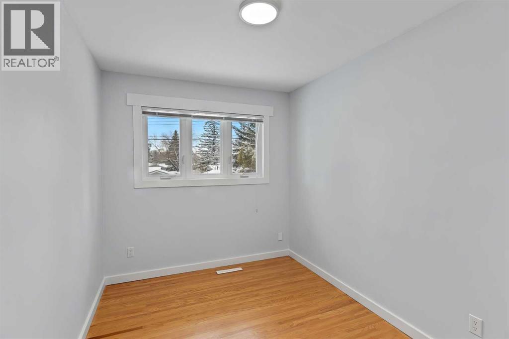 6407 Lombardy Crescent SW, Calgary, Alberta  T3E 5R3 - Photo 15 - A2332874