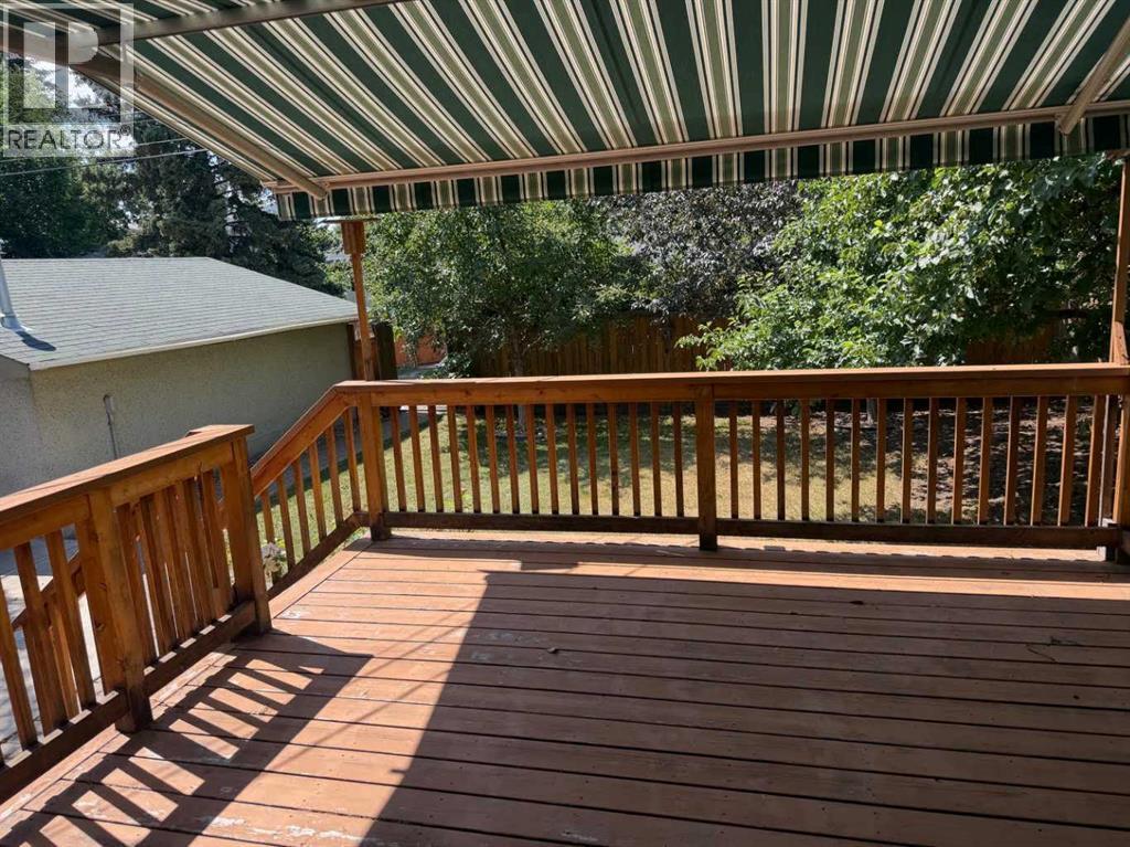 6407 Lombardy Crescent SW, Calgary, Alberta  T3E 5R3 - Photo 29 - A2332874