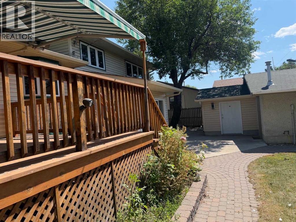 6407 Lombardy Crescent SW, Calgary, Alberta  T3E 5R3 - Photo 27 - A2332874