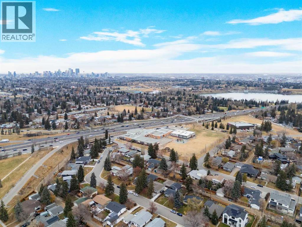 6407 Lombardy Crescent SW, Calgary, Alberta  T3E 5R3 - Photo 37 - A2332874