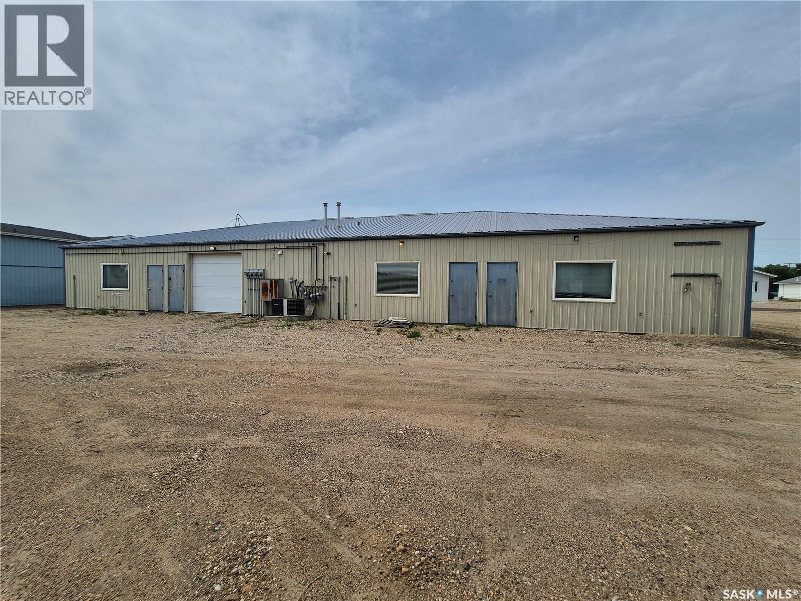 24 12th Street NE, Weyburn, Saskatchewan  S4H 1K2 - Photo 49 - SK029262