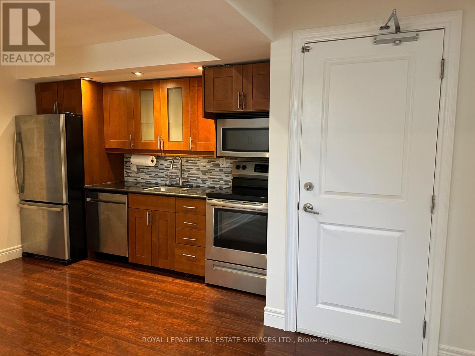Lower - 87 Lawrence Avenue W, Toronto, Ontario  M5M 1A7 - Photo 3 - C13622512