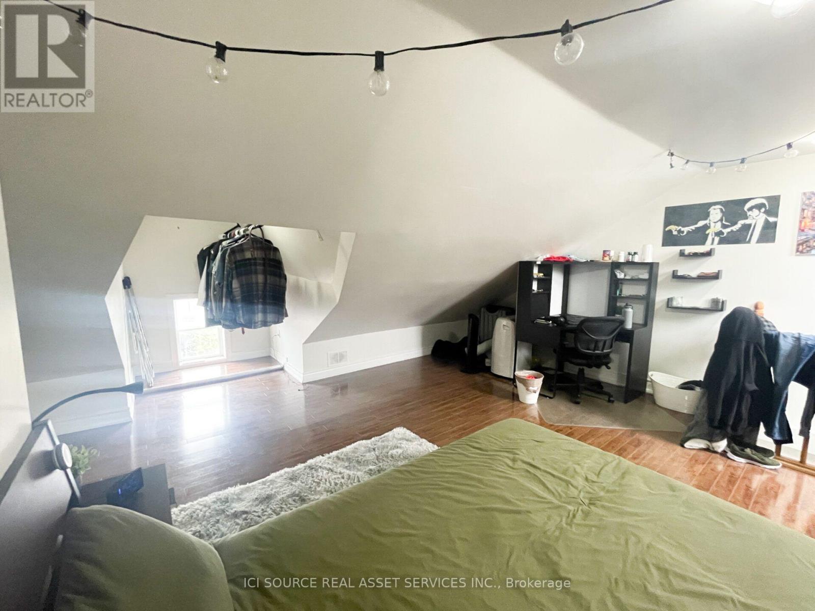 2nd & 3rd Floor - 167 Markham Street, Toronto, Ontario  M6J 2G7 - Photo 16 - C13622644