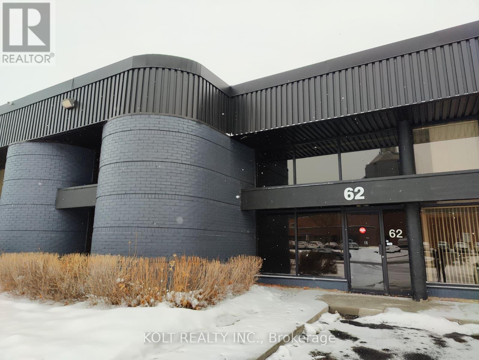 62 Novopharm Court, Toronto, Ontario  M1B 2K9 - Photo 2 - E13622572
