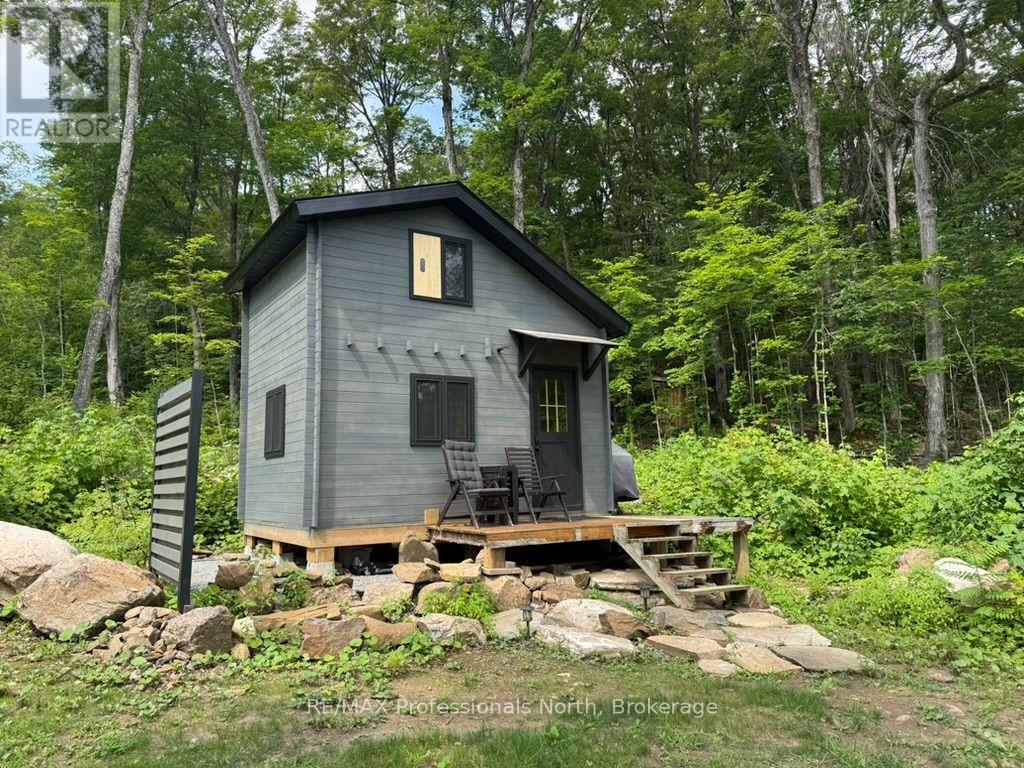 1035 HEARTS CONTENT DRIVE, highlands east (glamorgan), Ontario