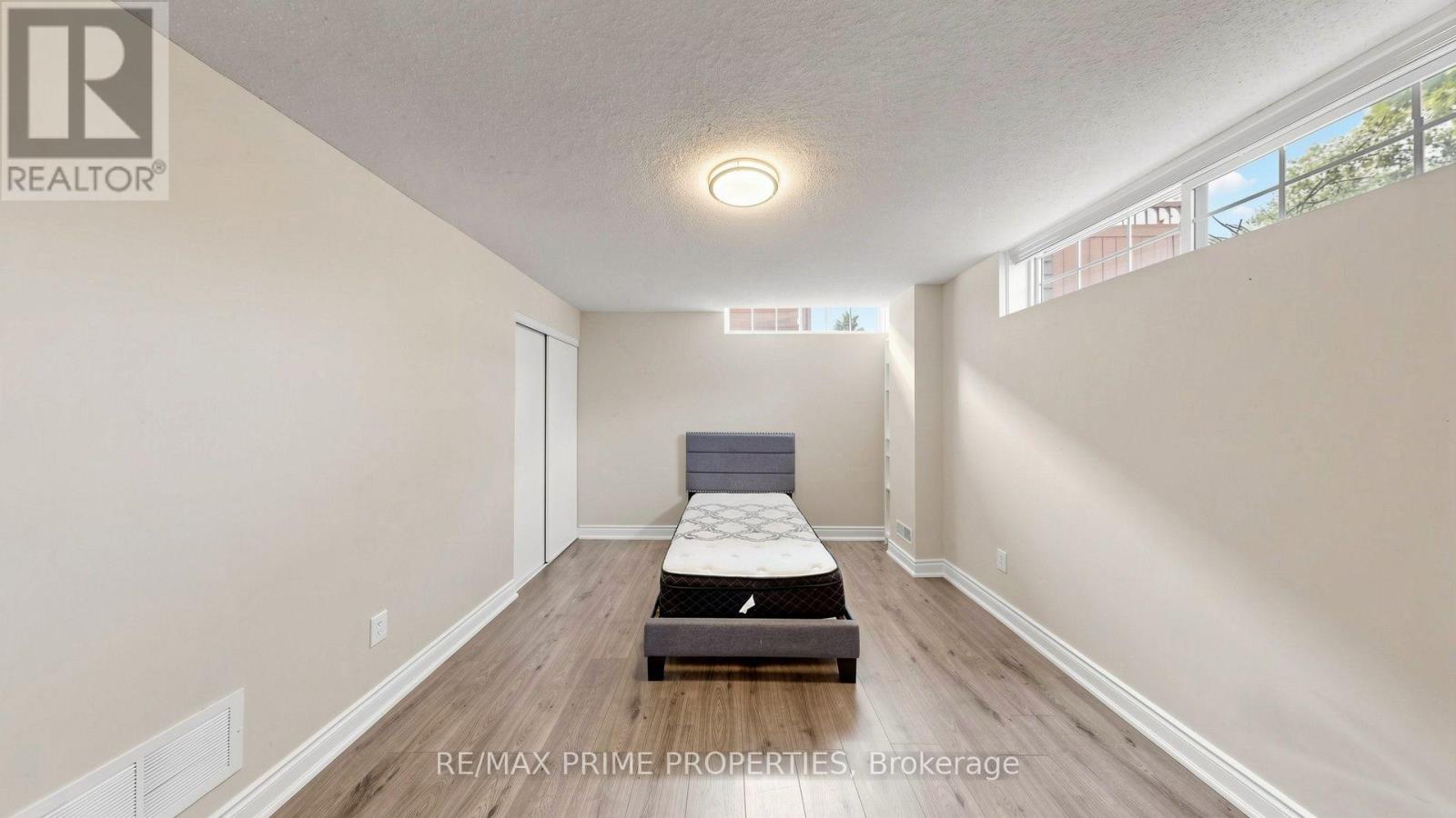 499 White's Hill Avenue, Markham, Ontario  L6B 0J8 - Photo 29 - N13622528