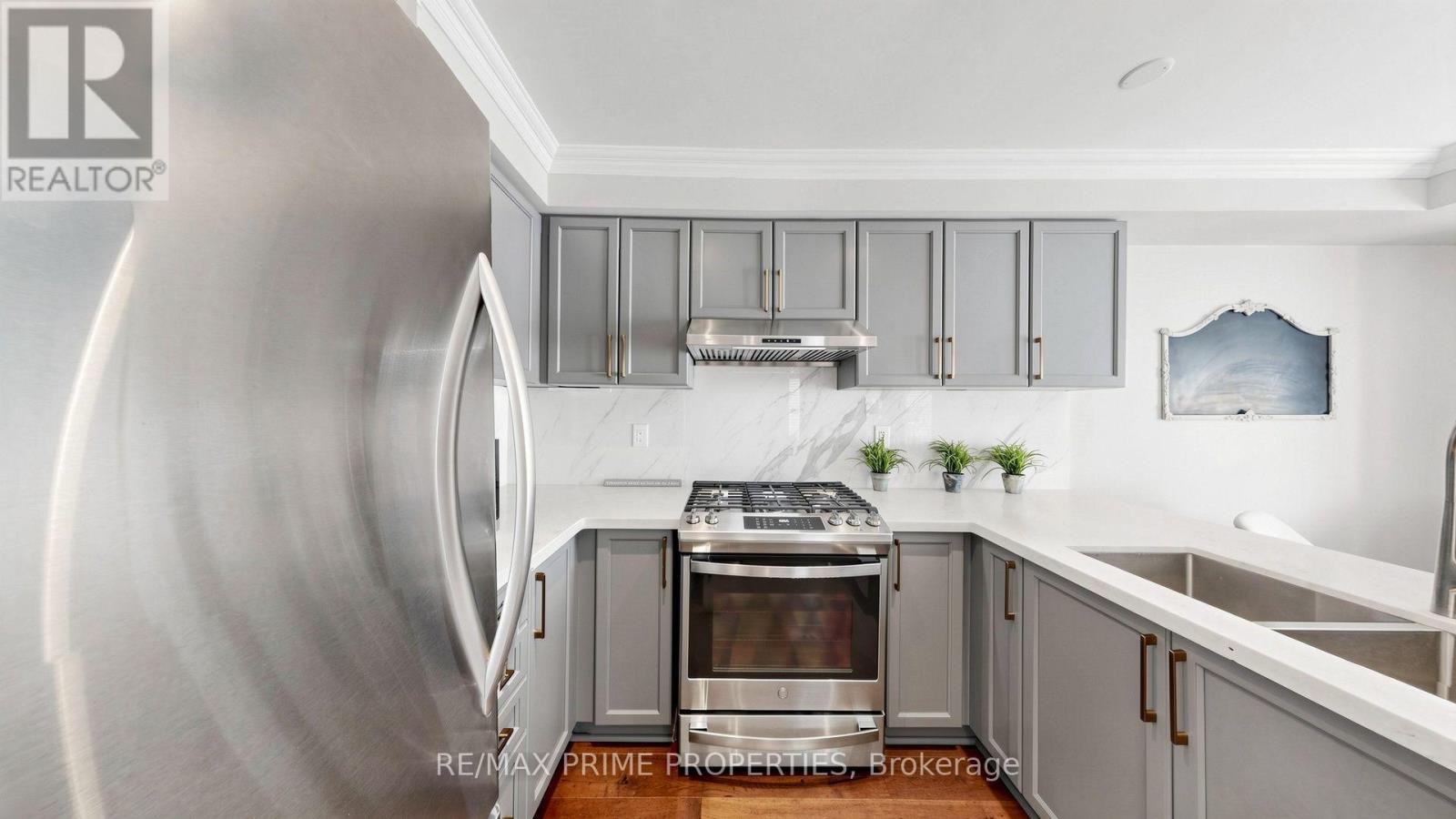499 White's Hill Avenue, Markham, Ontario  L6B 0J8 - Photo 7 - N13622528