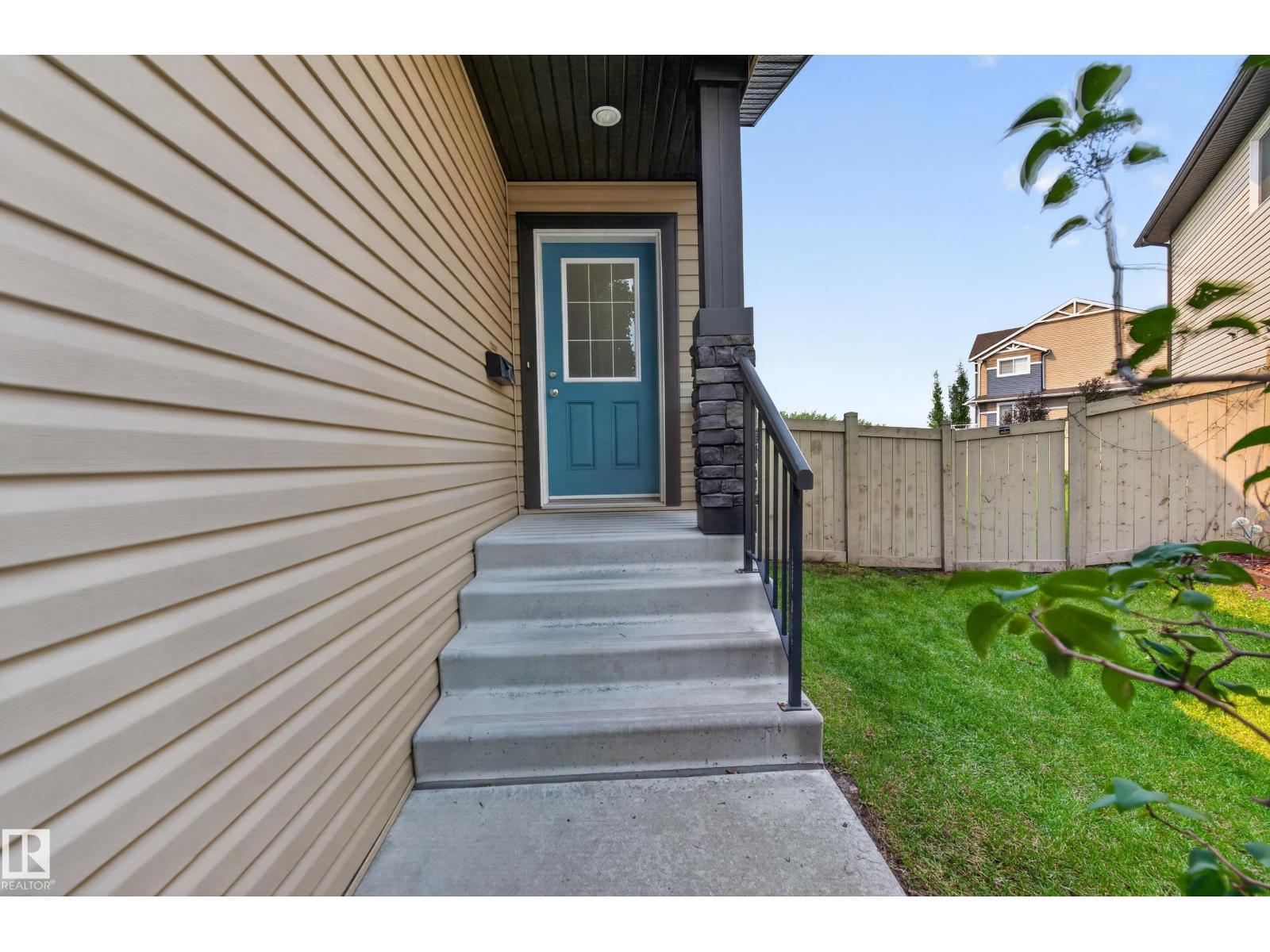 3906 6 St NW, Edmonton, Alberta  T6T 0T5 - Photo 2 - E4501423