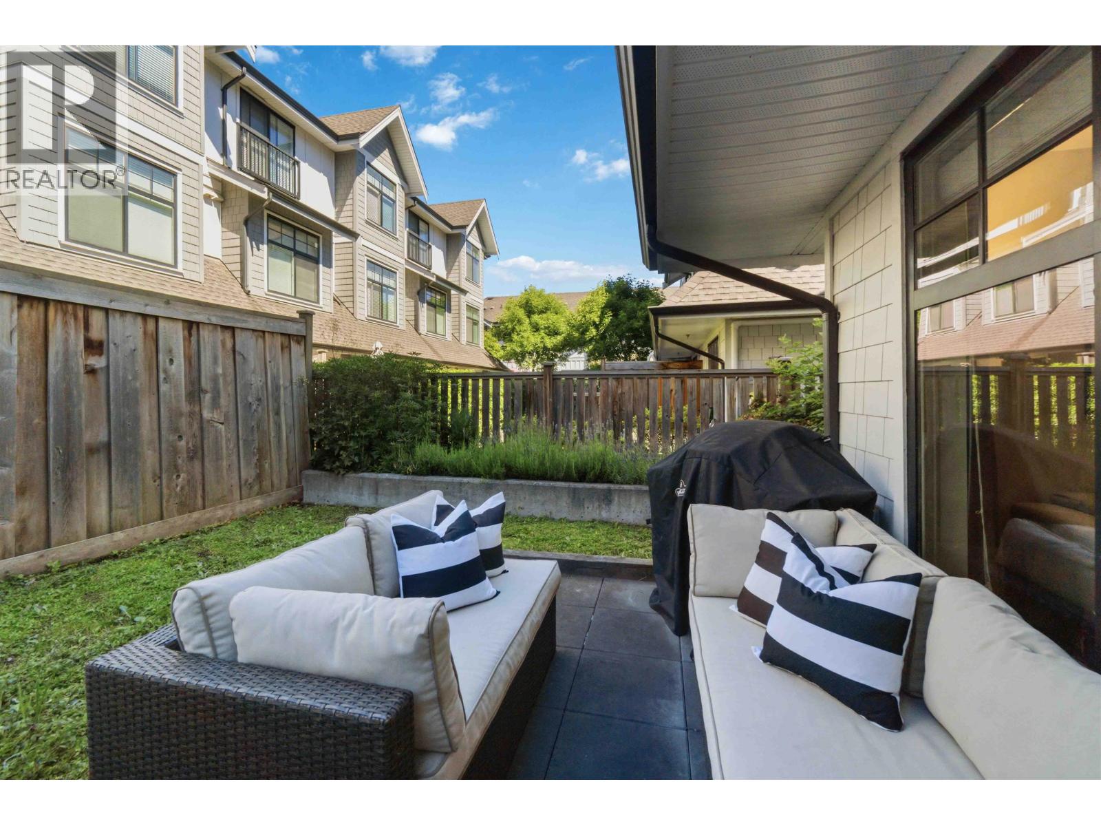 5 5142 Canada Way, Burnaby, British Columbia V5E 0C3 - Photo 6 - R3137489