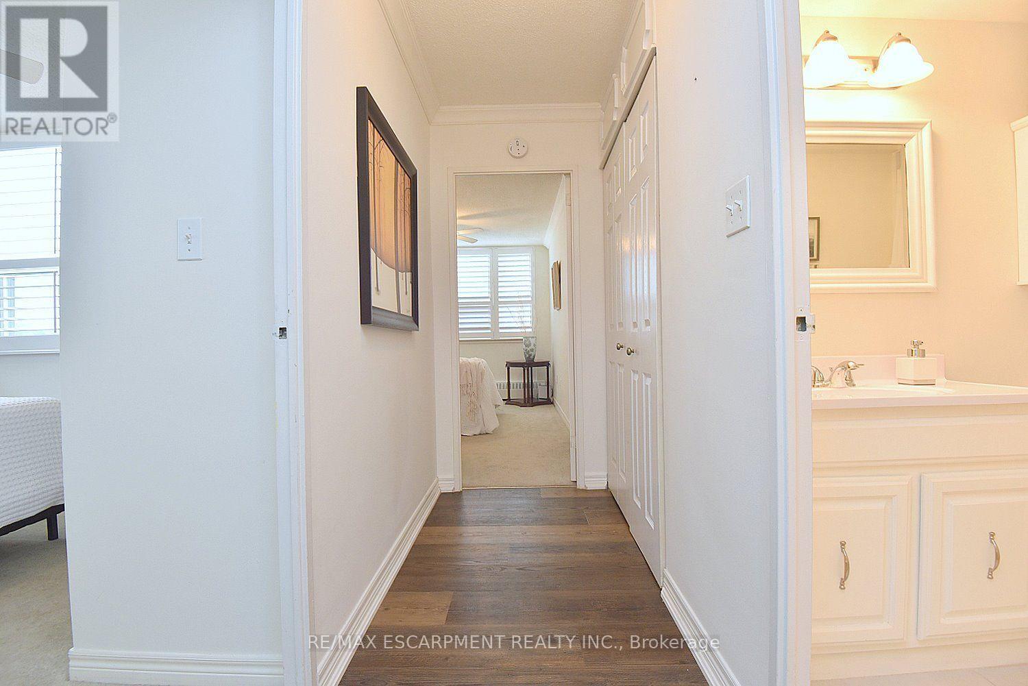 401 - 2263 Marine Drive, Oakville, Ontario  L6L 5K1 - Photo 14 - W13622582