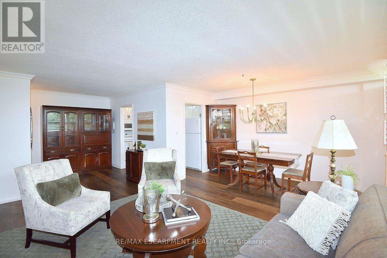401 - 2263 Marine Drive, Oakville, Ontario  L6L 5K1 - Photo 7 - W13622582