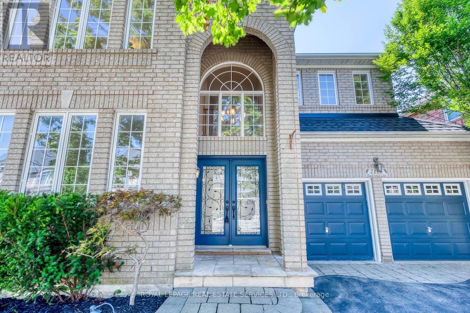 2116 Blackforest Crescent, Oakville, Ontario  L6M 4T6 - Photo 2 - W13622624