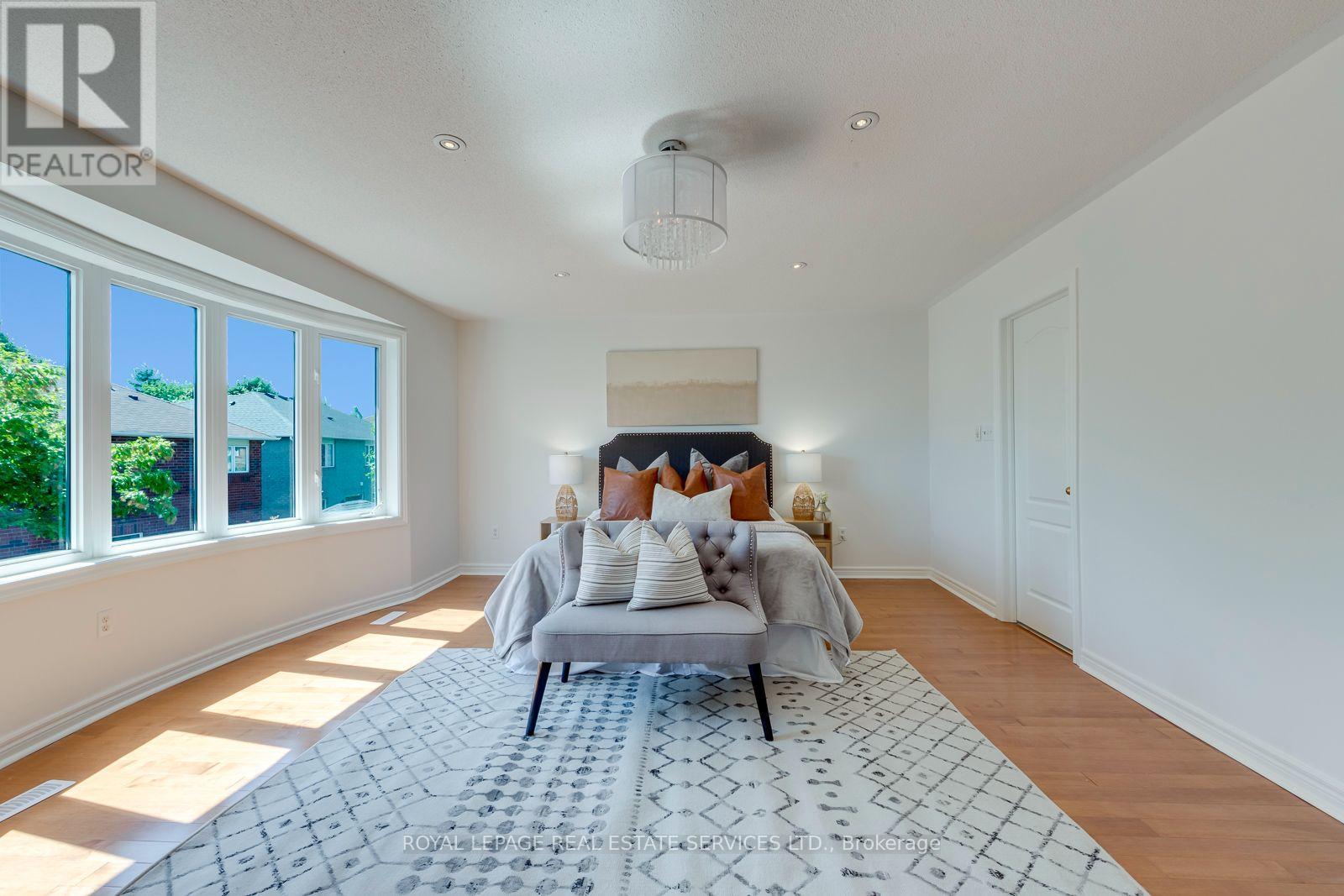 2116 Blackforest Crescent, Oakville, Ontario  L6M 4T6 - Photo 25 - W13622624
