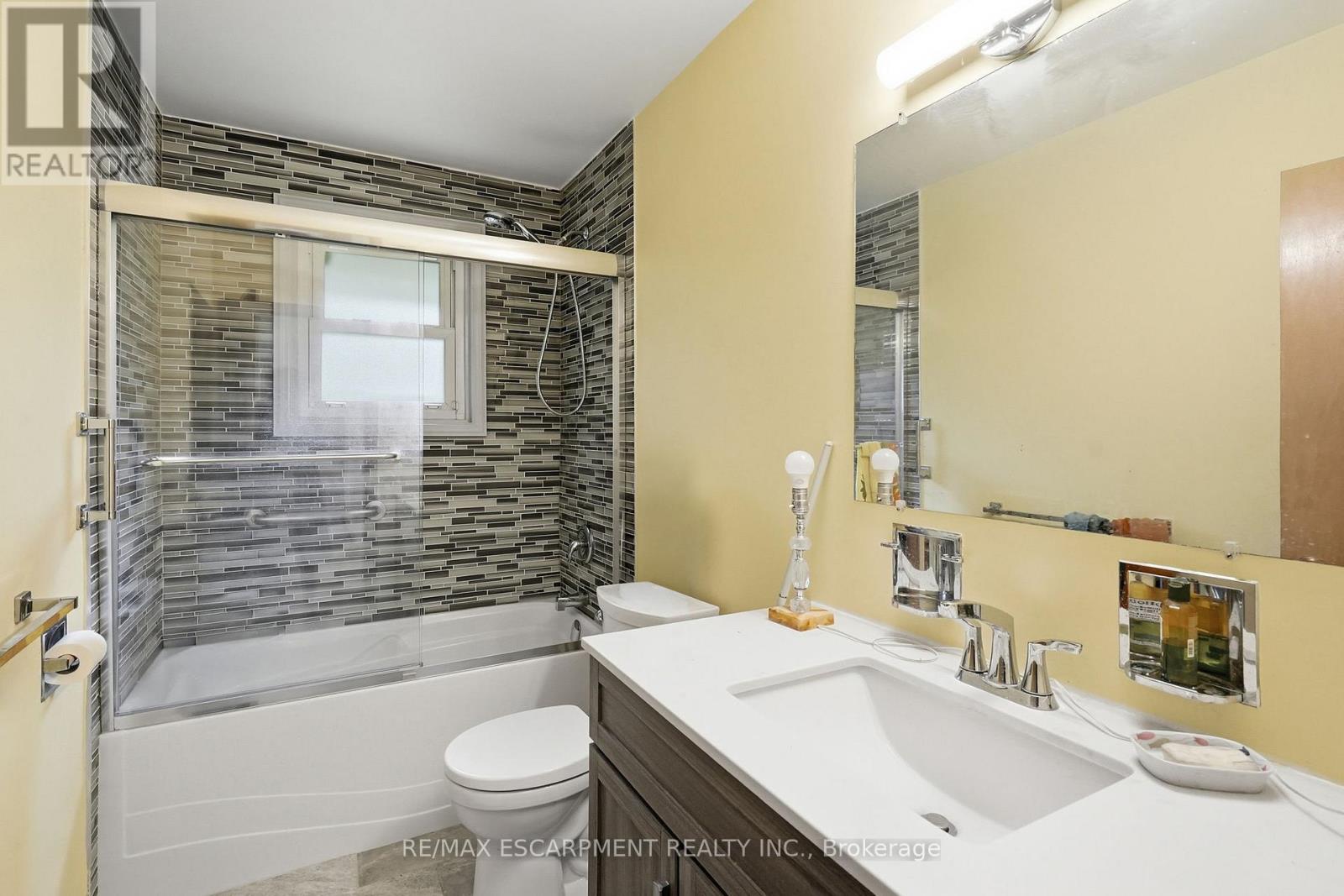 44 Mcdonald Court, Hamilton, Ontario  L9H 7C4 - Photo 19 - X13622506