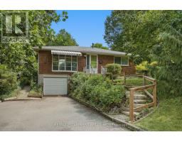 44 MCDONALD COURT, Hamilton, Ontario
