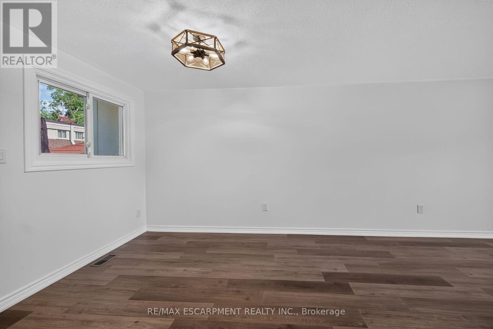 2 - 199 York Road, Hamilton, Ontario  L9H 1M9 - Photo 12 - X13622550