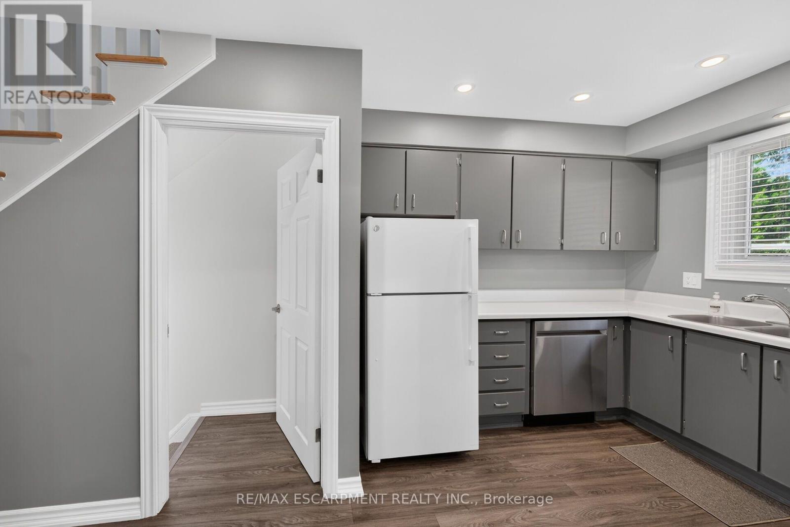 2 - 199 York Road, Hamilton, Ontario  L9H 1M9 - Photo 16 - X13622550