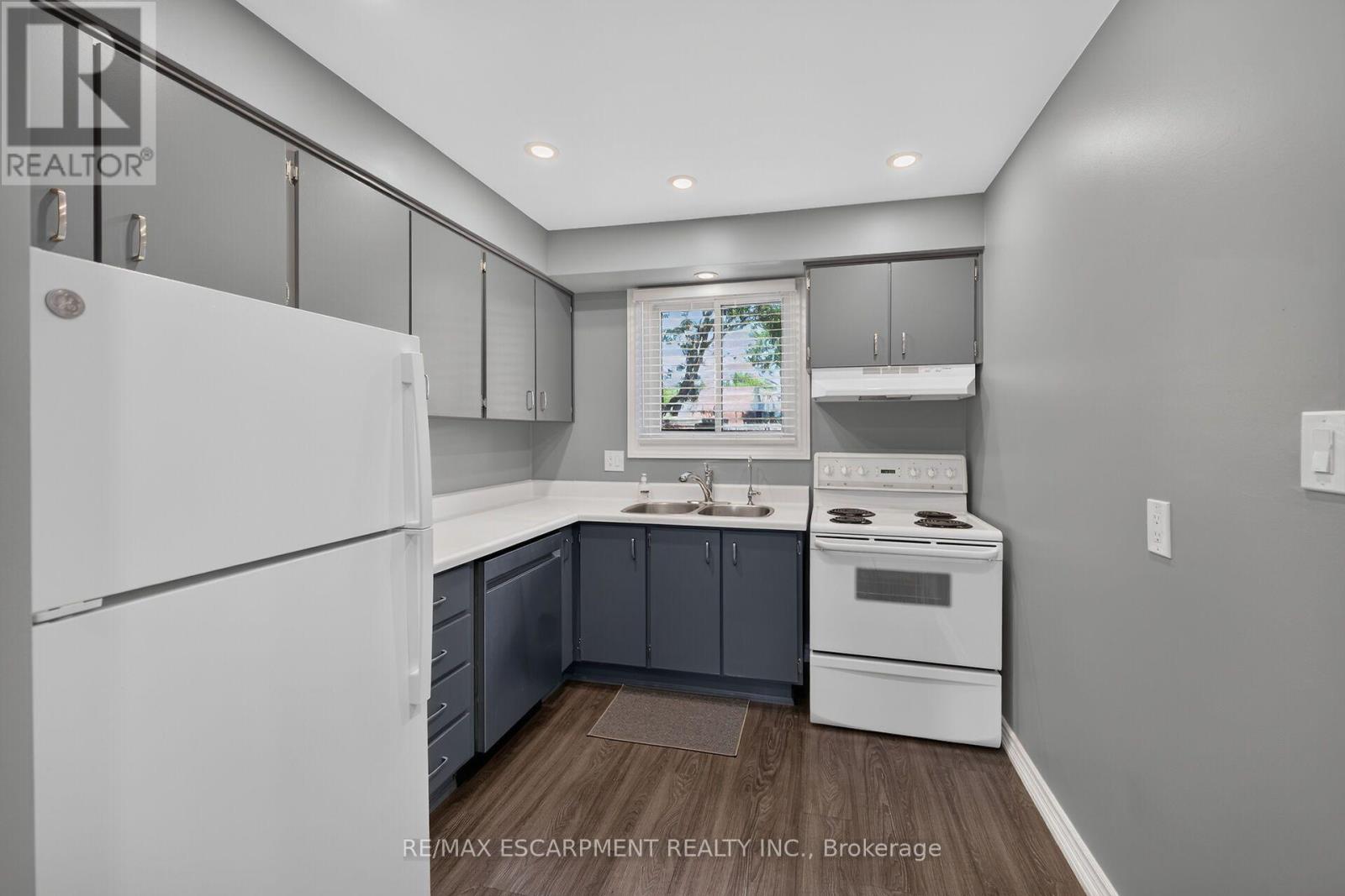 2 - 199 York Road, Hamilton, Ontario  L9H 1M9 - Photo 17 - X13622550