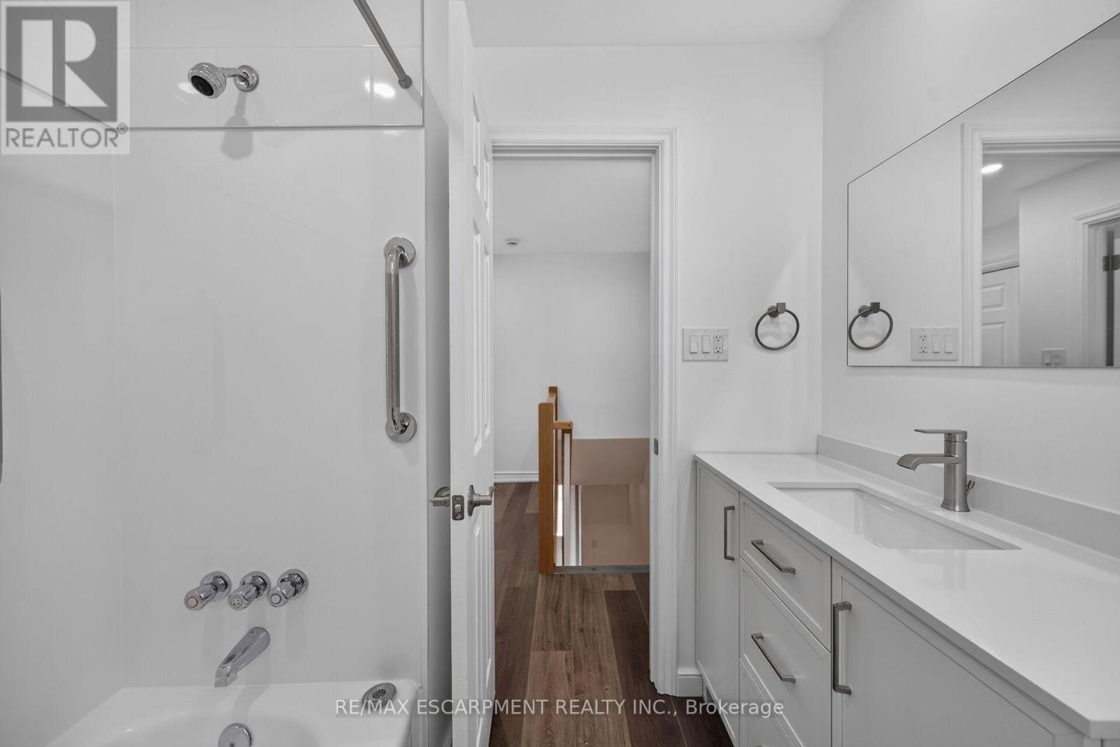2 - 199 York Road, Hamilton, Ontario  L9H 1M9 - Photo 33 - X13622550