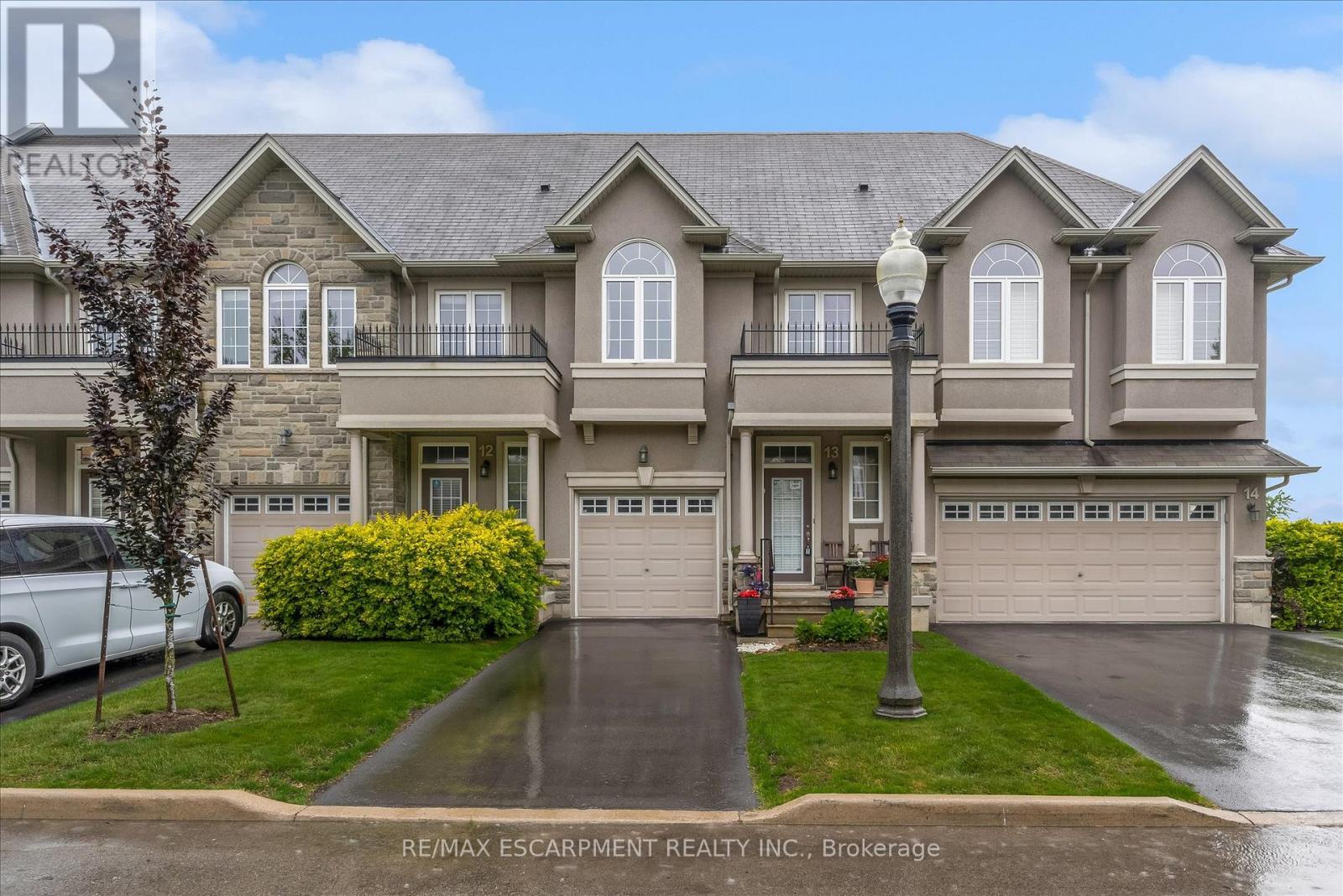 13 - 370 Stonehenge Drive, Hamilton, Ontario  L9K 0H9 - Photo 1 - X13622560