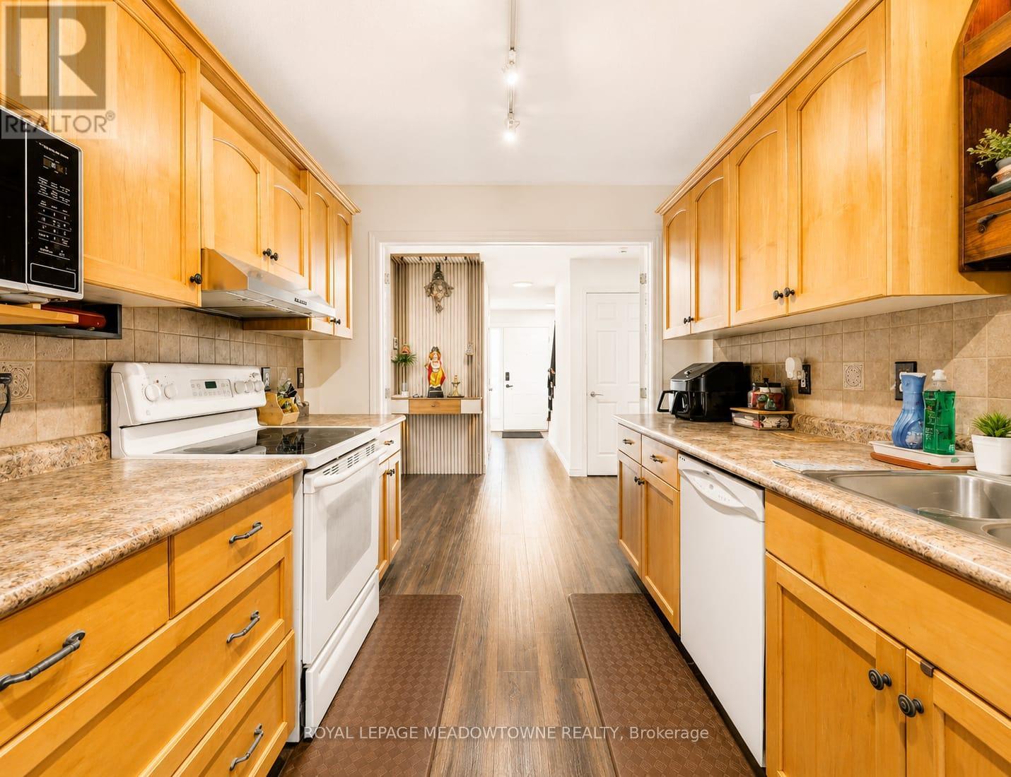 71 Mcfarlane Drive, Cambridge, Ontario  N3C 4L7 - Photo 10 - X13540976