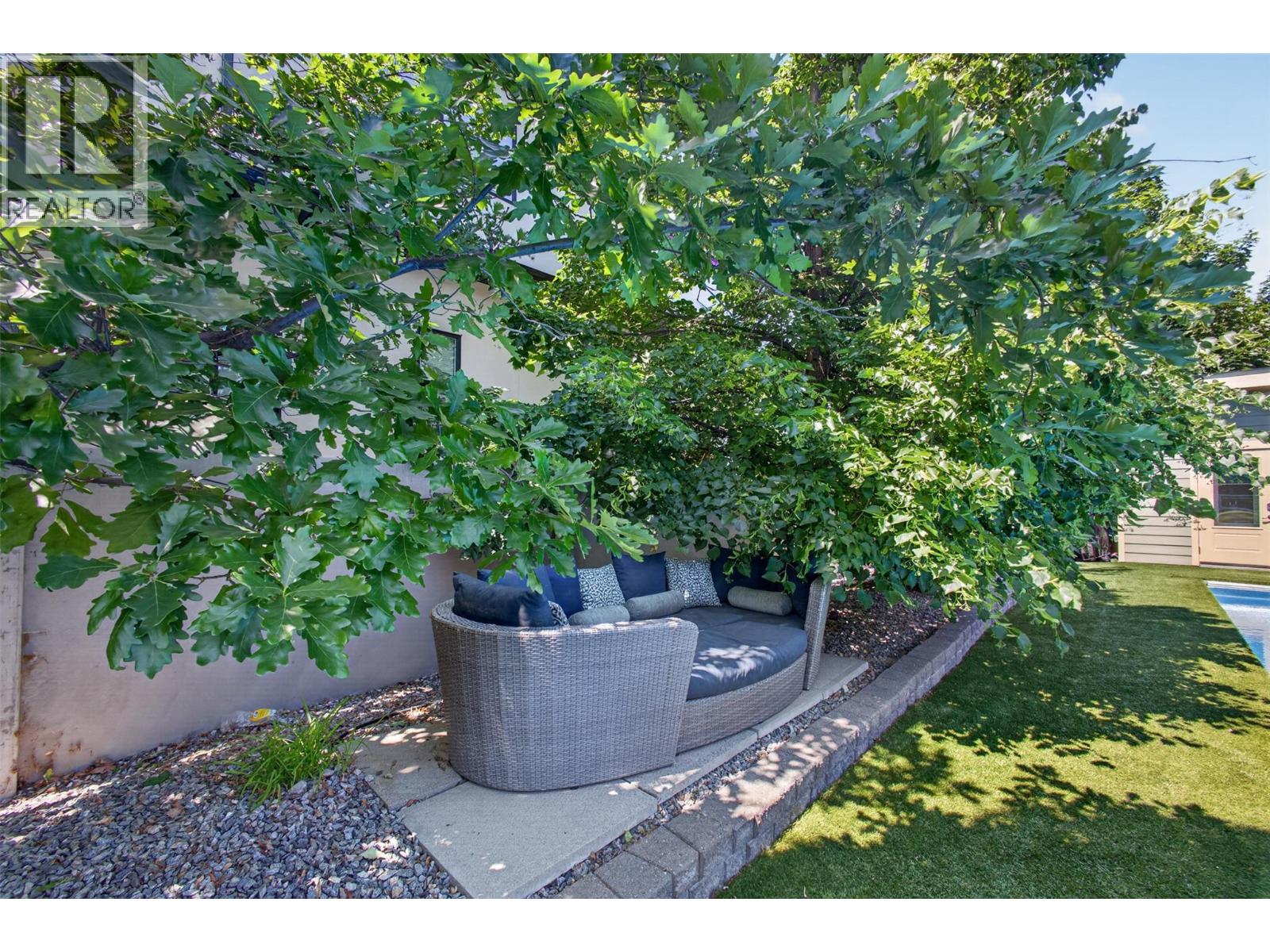 4588 Raymer Road, Kelowna, British Columbia  V1W 1H9 - Photo 38 - 10395957