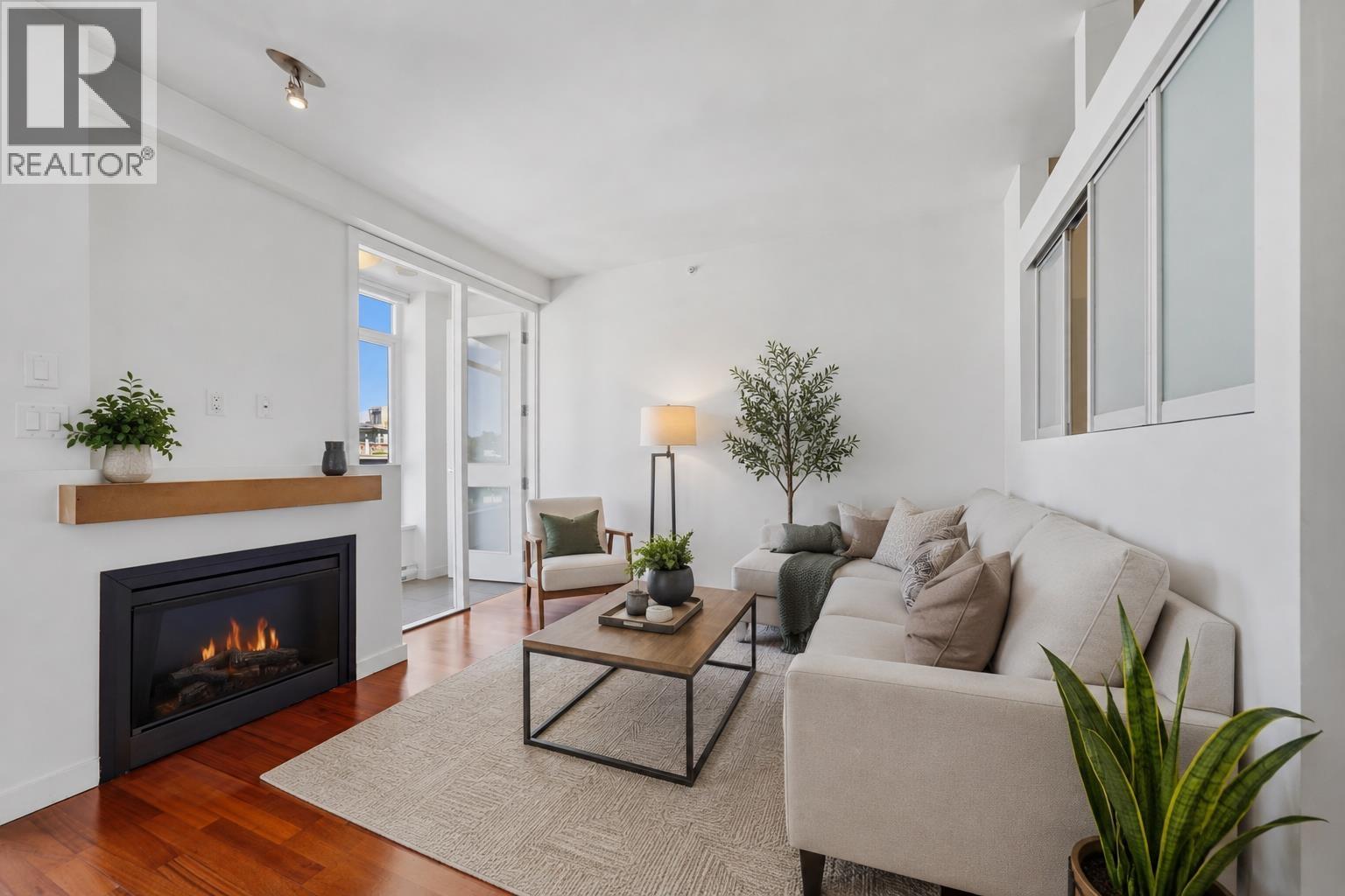 306 2055 Yukon Street, Vancouver, British Columbia V5Y 4B7 - Photo 1 - R3134191
