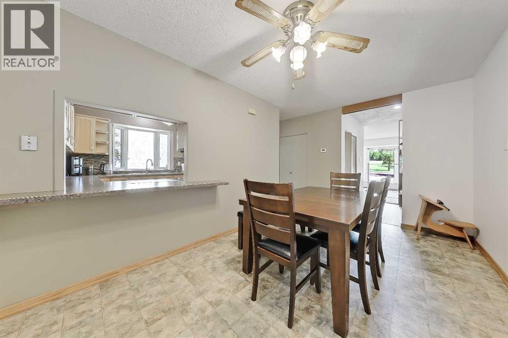 4315 Charleswood Drive Nw, Calgary, Alberta T2L 2E3 - Photo 6 - A2322109