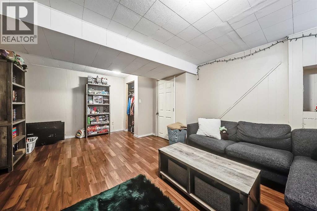 4315 Charleswood Drive Nw, Calgary, Alberta T2L 2E3 - Photo 24 - A2322109