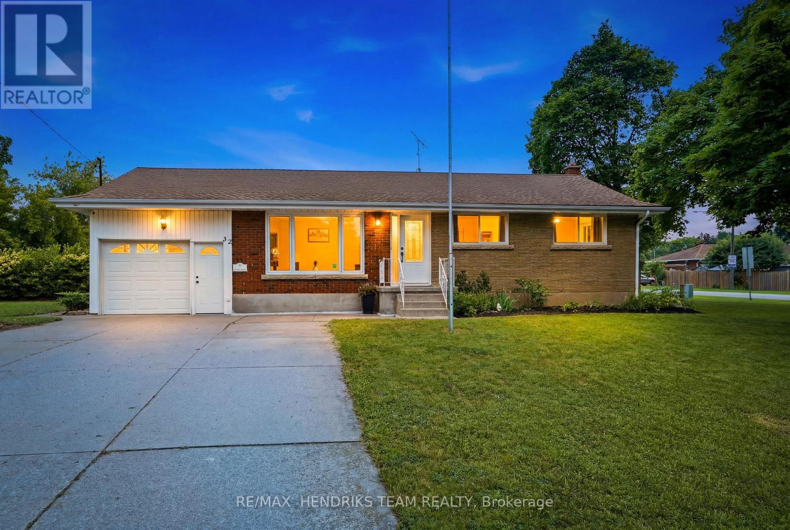 32 HANSON DRIVE, St. Catharines, Ontario