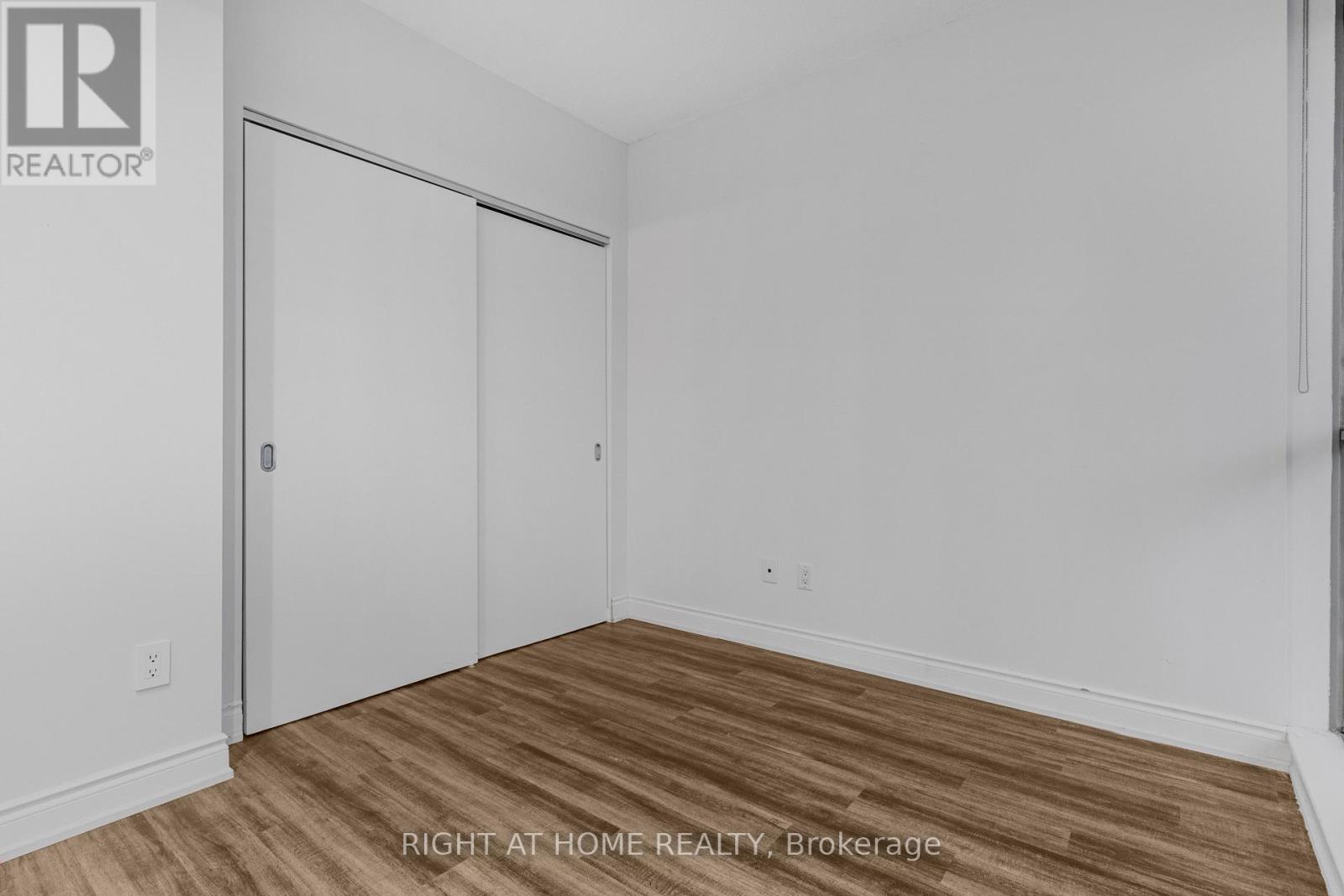 1102 - 281 Mutual Street, Toronto, Ontario  M4Y 3C4 - Photo 10 - C13622730