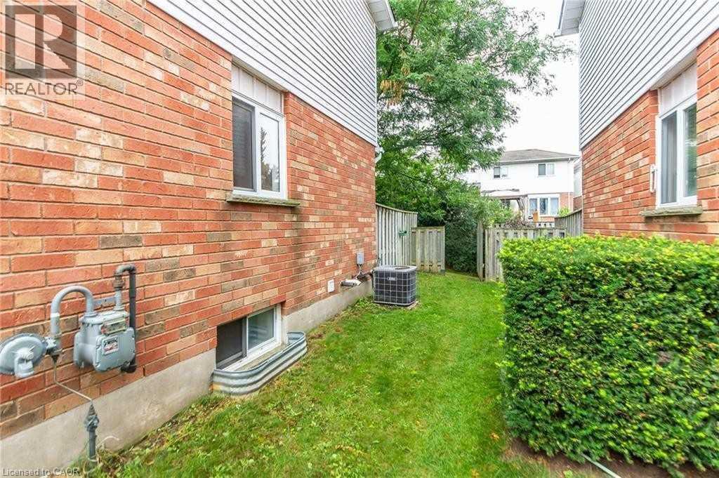 426 Downsview Place, Waterloo, Ontario  N2K 3T9 - Photo 16 - 40848882