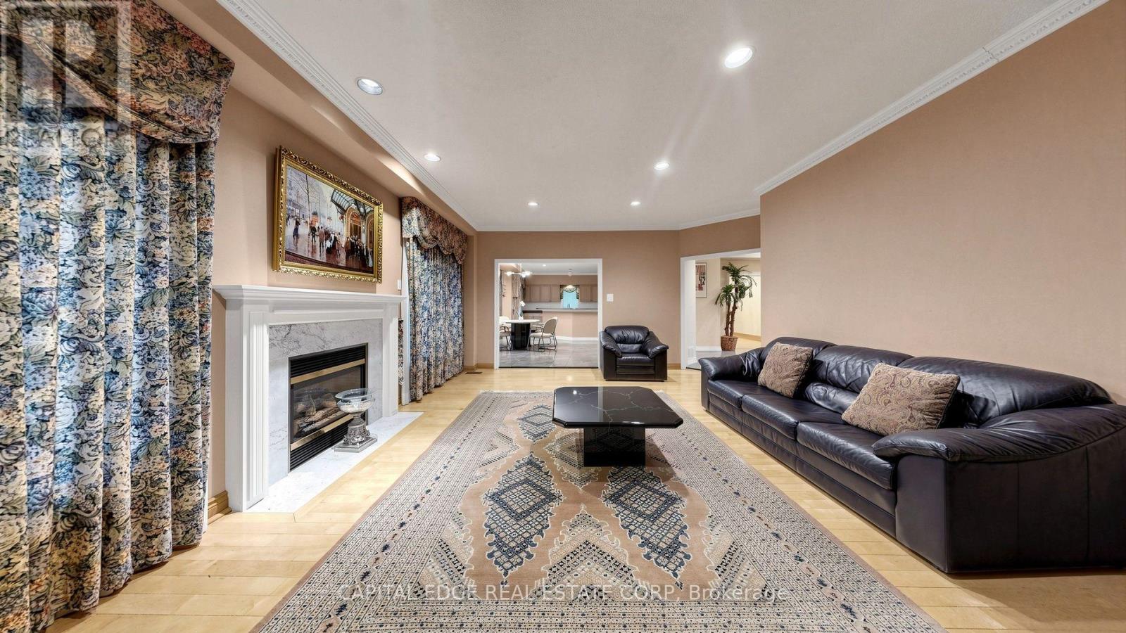 5298 Roanoke Court, Mississauga, Ontario  L5M 5H8 - Photo 11 - W13622708