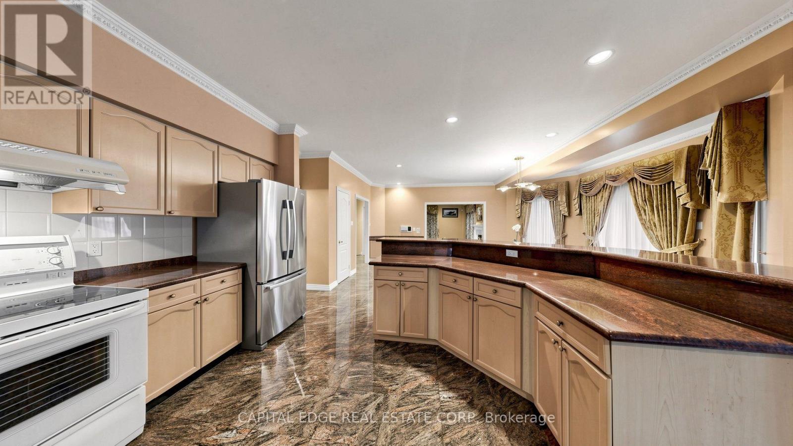 5298 Roanoke Court, Mississauga, Ontario  L5M 5H8 - Photo 13 - W13622708