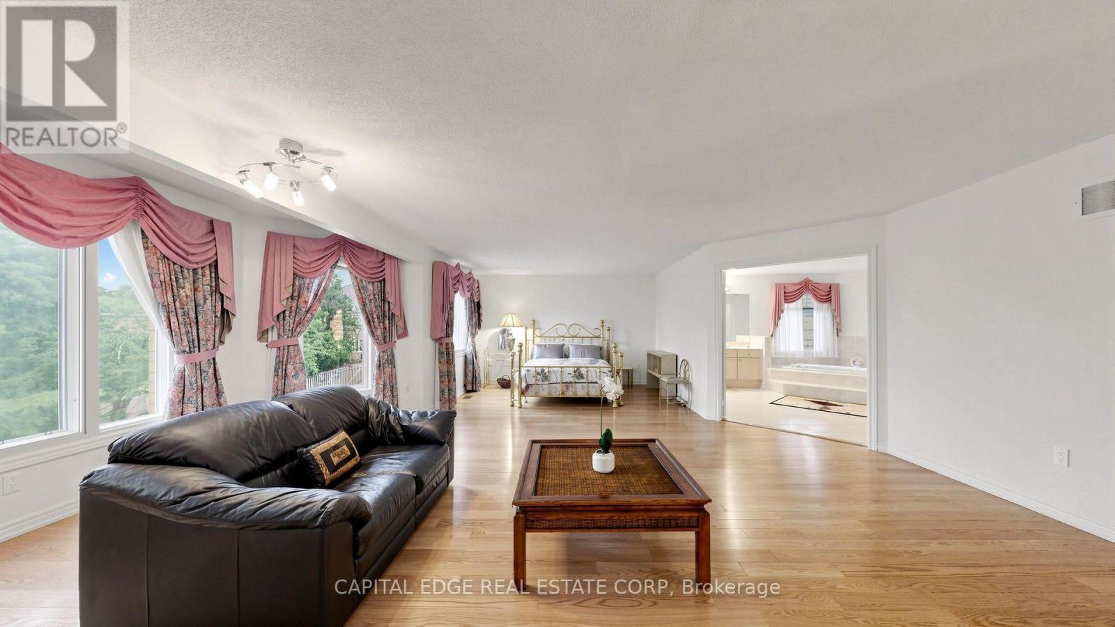 5298 Roanoke Court, Mississauga, Ontario  L5M 5H8 - Photo 17 - W13622708