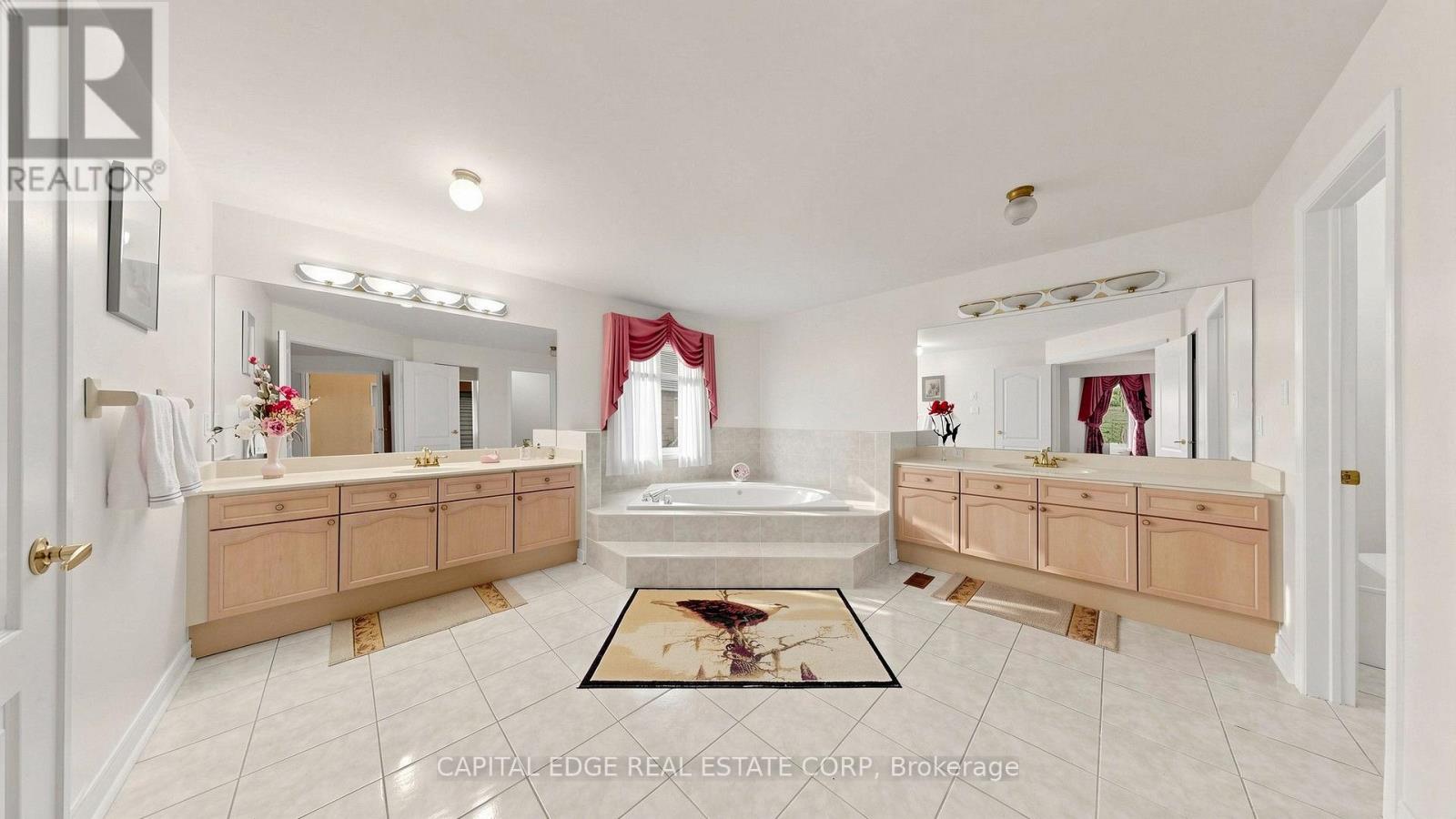 5298 Roanoke Court, Mississauga, Ontario  L5M 5H8 - Photo 18 - W13622708
