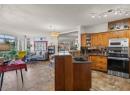 1088 Sunset Drive Unit# 404, Kelowna, BC V1Y 9W1