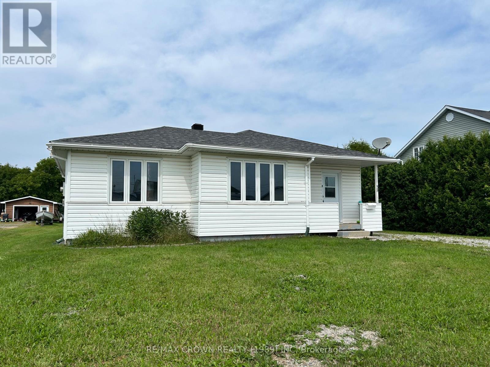 38 Cournoyer Street, Kapuskasing, Ontario  P5N 2N3 - Photo 3 - T13144518