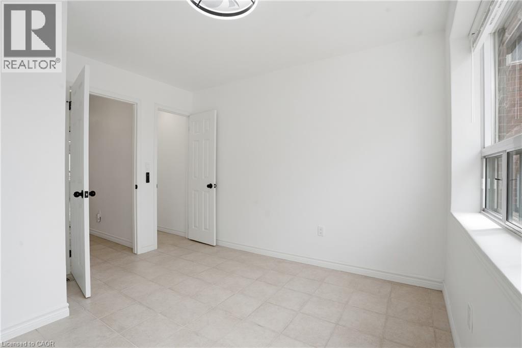 1049 Glencairn Avenue Unit# Main Floor, North York, Ontario  M6B 2B1 - Photo 11 - 40829079