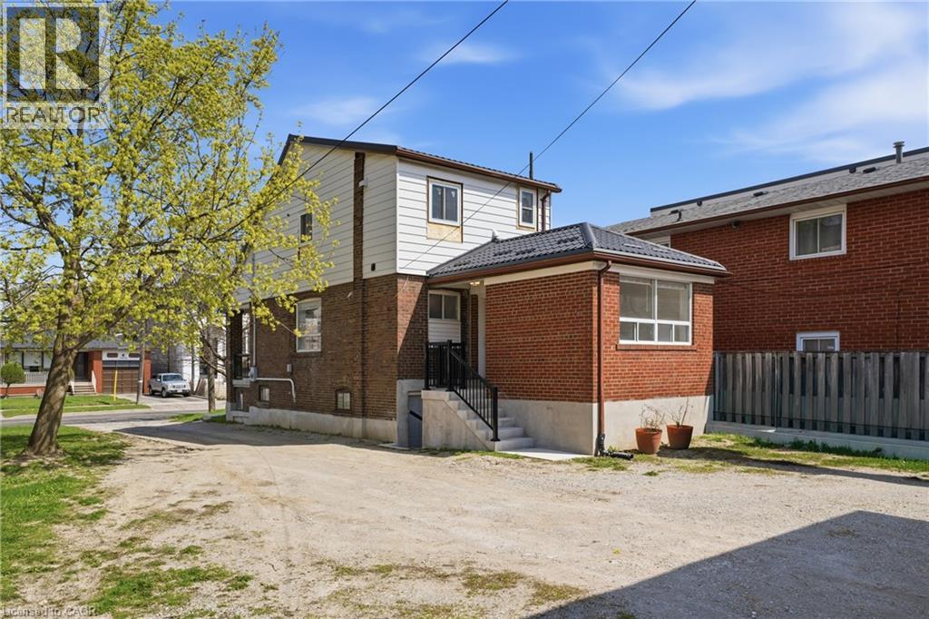 1049 Glencairn Avenue Unit# Main Floor, North York, Ontario  M6B 2B1 - Photo 13 - 40829079