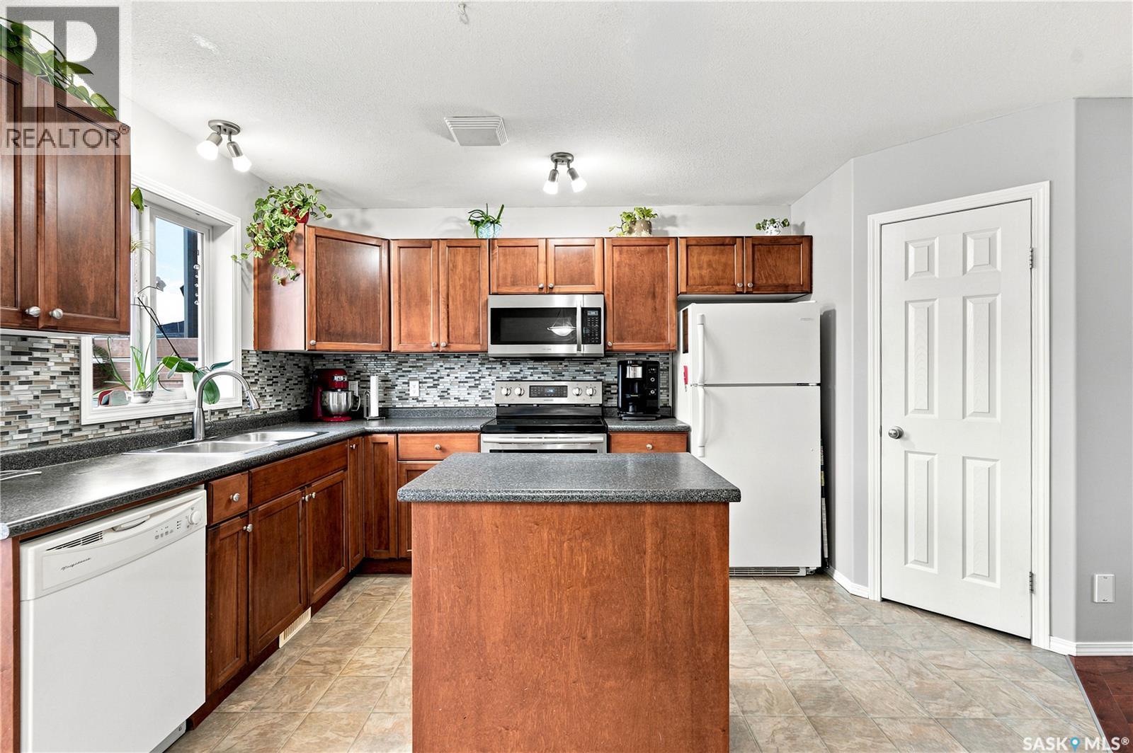 435 Blakeney Crescent, Saskatoon, Saskatchewan S7L 7N5 - Photo 10 - SK044003