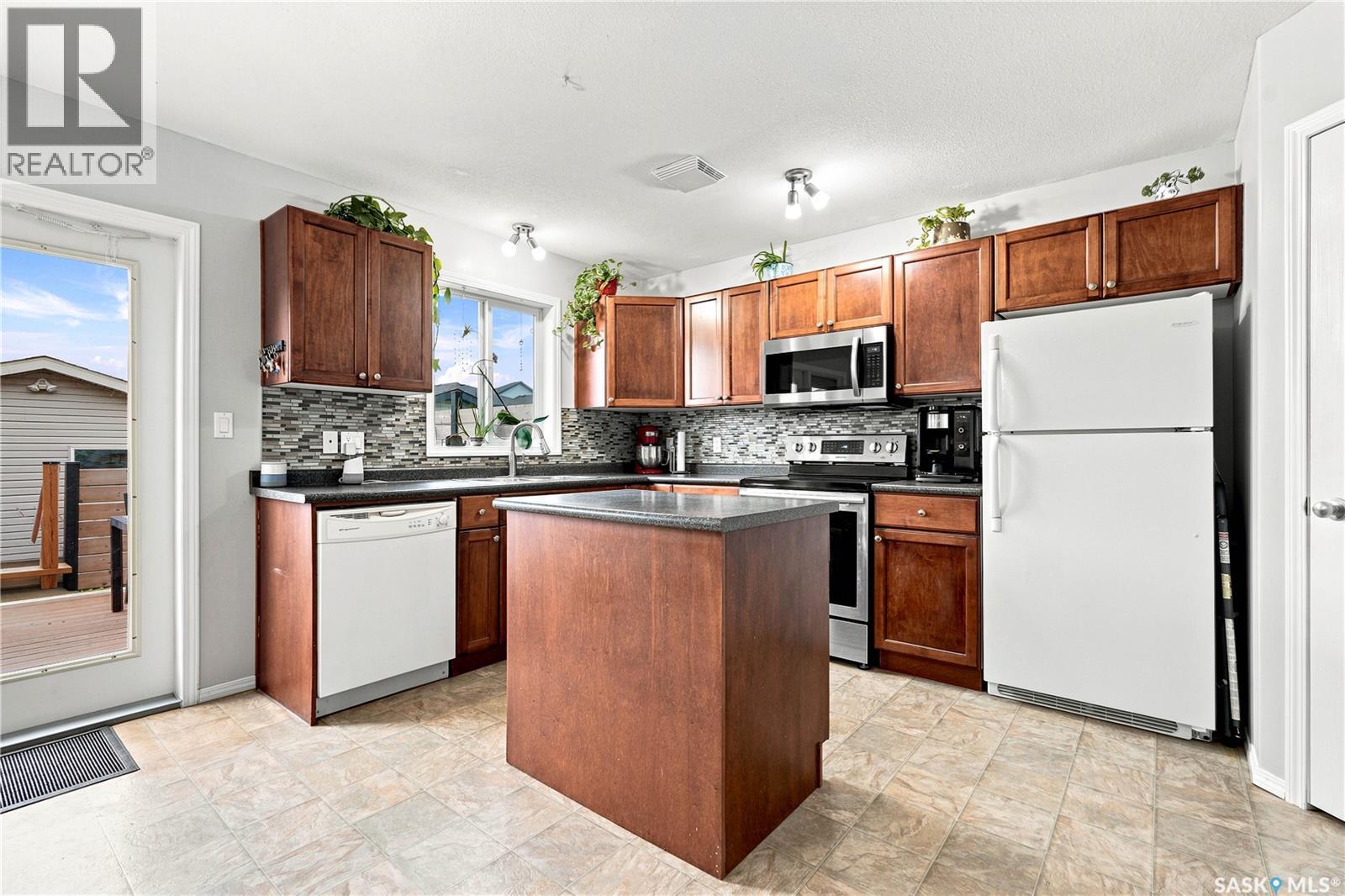 435 Blakeney Crescent, Saskatoon, Saskatchewan S7L 7N5 - Photo 9 - SK044003