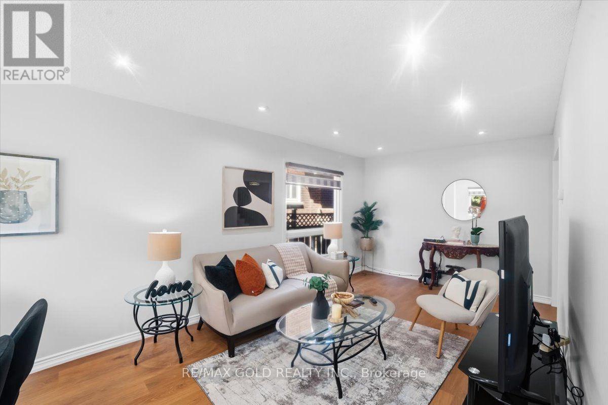 29 Tralee Street, Brampton, Ontario  L6Z 2Z6 - Photo 7 - W13569298