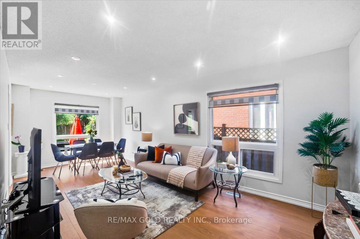 29 Tralee Street, Brampton, Ontario  L6Z 2Z6 - Photo 9 - W13569298