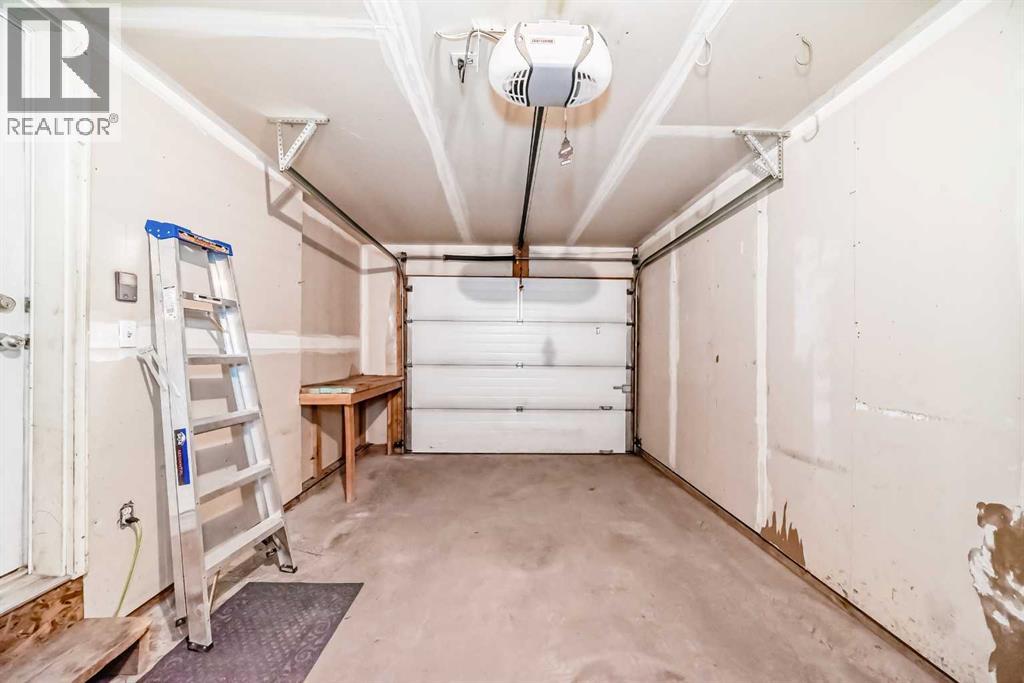 17 Copperfield Court SE, Calgary, Alberta  T2Z 4Z3 - Photo 39 - A2302063